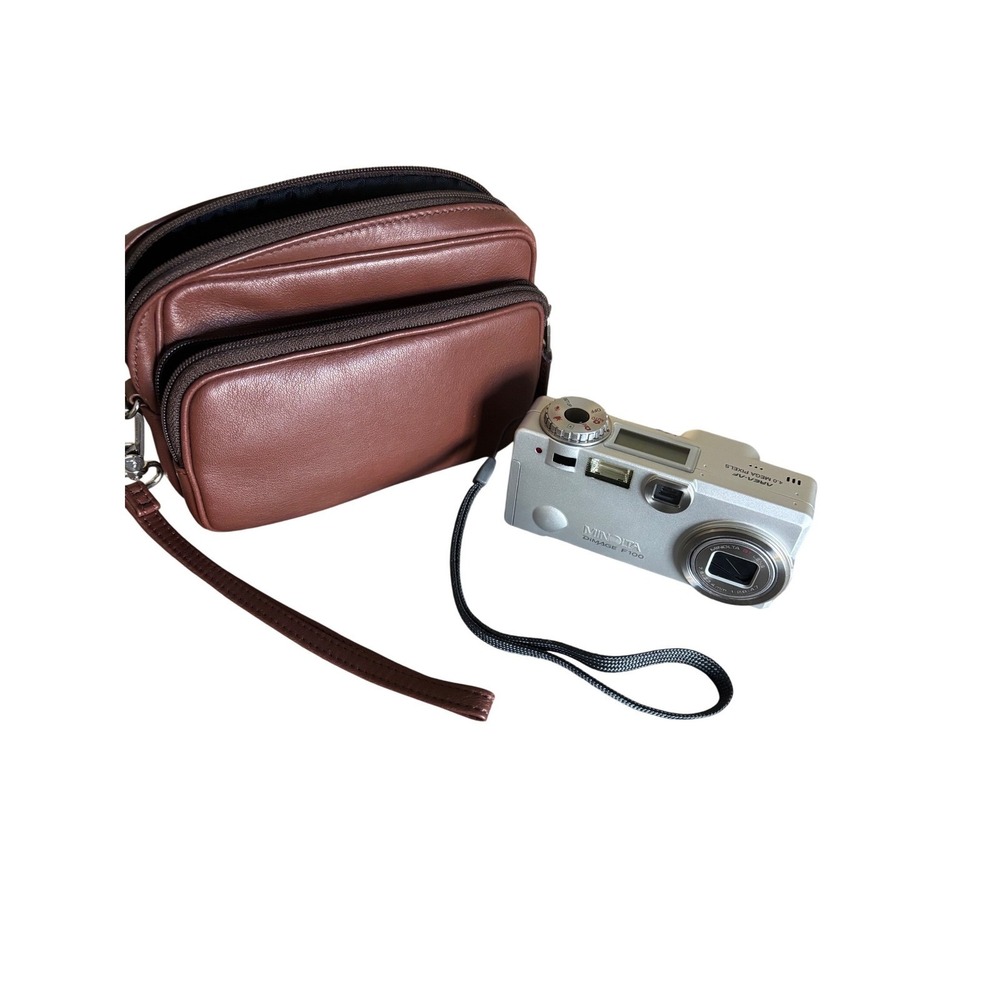 NOT TESTED Minolta Dimage F100‎ Digital Camera Silver 4.0 Megapixels with Case